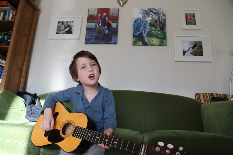 ben_guitar_800