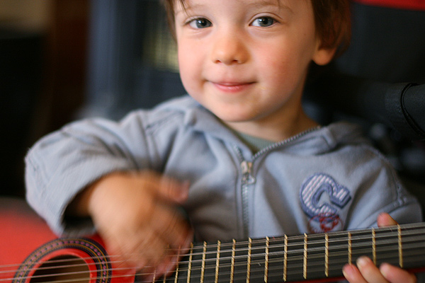 red_guitar_ben