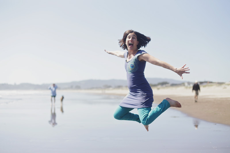 andrea_jumping_stinson_800
