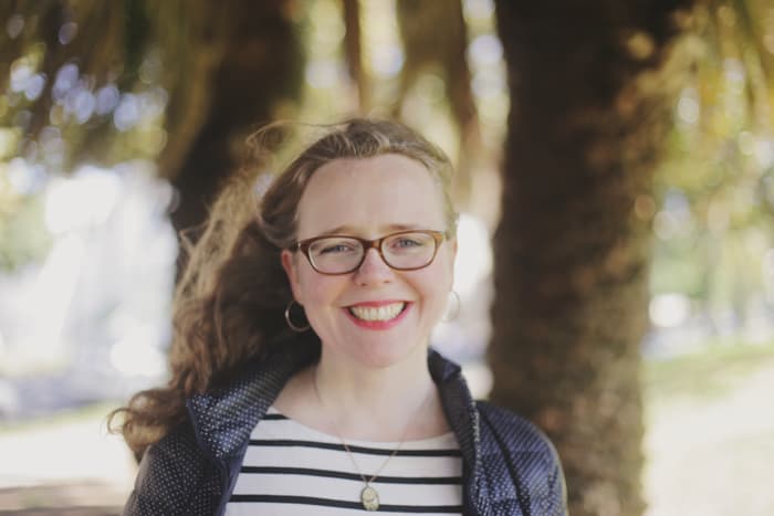 elizabeth_glasses_trees_700