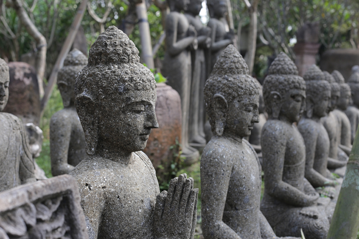 stone_buddhas_700